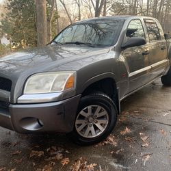 2007 Mitsubishi Raider
