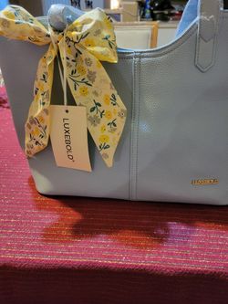 BRAND NEW - BABY BLUE LEATHER PURSE W/YELLOW SCARF