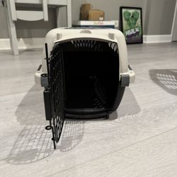 Small Animal Carrier 