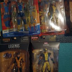 Action Figures 