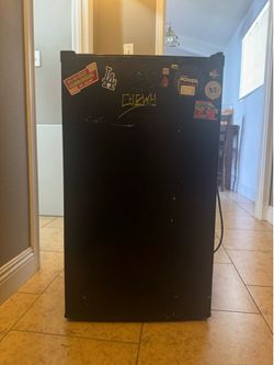 Mini fridge