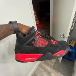 Air Jordan Red thunder 4’s Buy or Trade for a Xbox series S