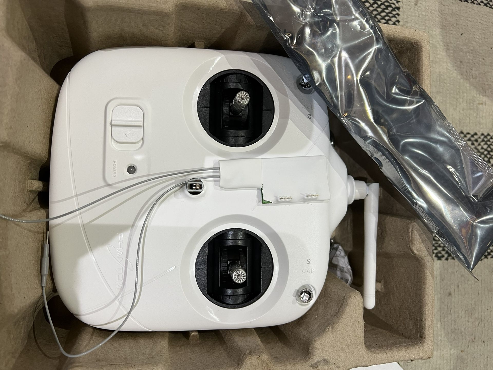 Phantom remote control with receiver MHz