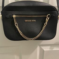 Michael Kors Jetset Crossbody Bag 