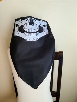 Black Skull Print bandana