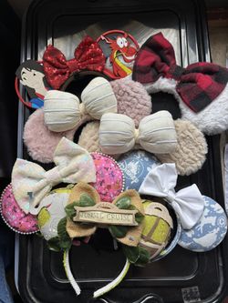 Disney Ears, loungeflys And Vans