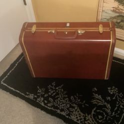 Antique Collectible Suitcase.  Vintage