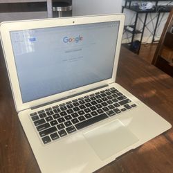 2015 MacBook Air  Read Description 