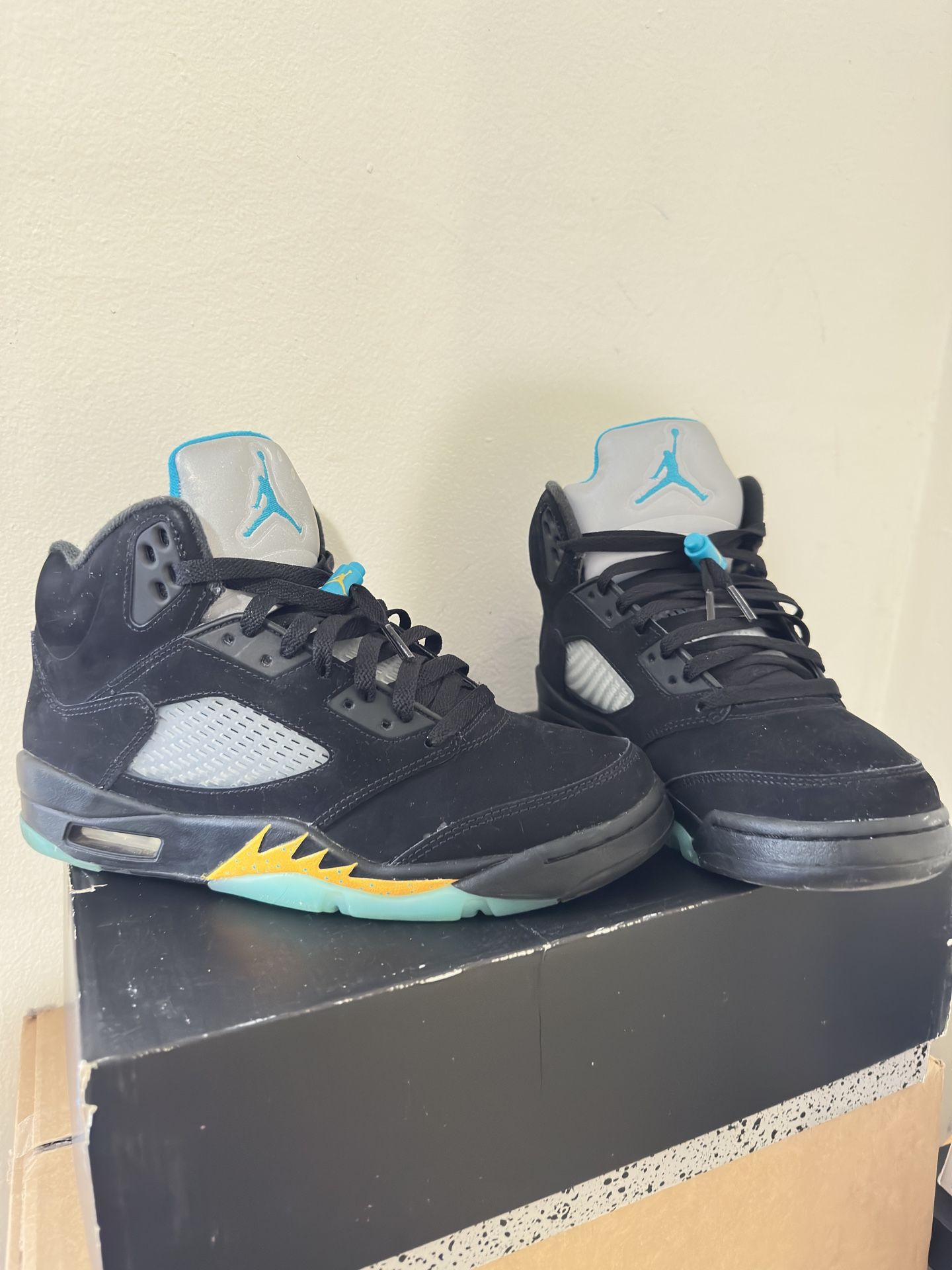 Air Jordan 5 Retro Aqua 8.5 Men