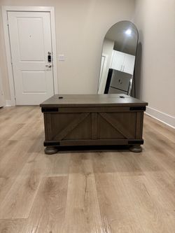 Farmhouse Storage Coffee Table with Lift Top