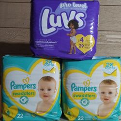 Pampers/Luv's Diapers Bundle Size 4