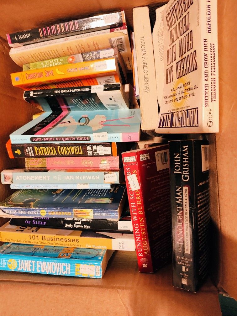 BOOOOKS BOOKS BOOKS! 3 OR 4 BOXES FULL!