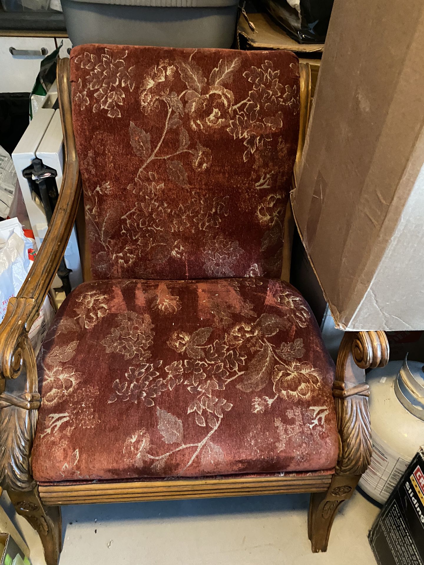 Luxury Grand Chair