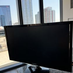 View Sonic 24” Monitor - 3 Pieces 