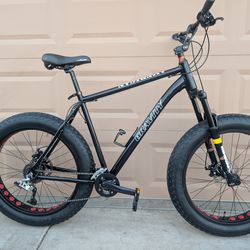 26"x4.0. GRAVITY FAT TIRES MENS MOUNTAIN BIKE. XL. 22.5". ALUMINUM 16 SPEEDS. EXCELLLENT CONDITION WITH FRESHLY TUNE UP 👌🏼