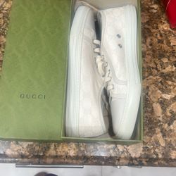 Gucci Shoes 