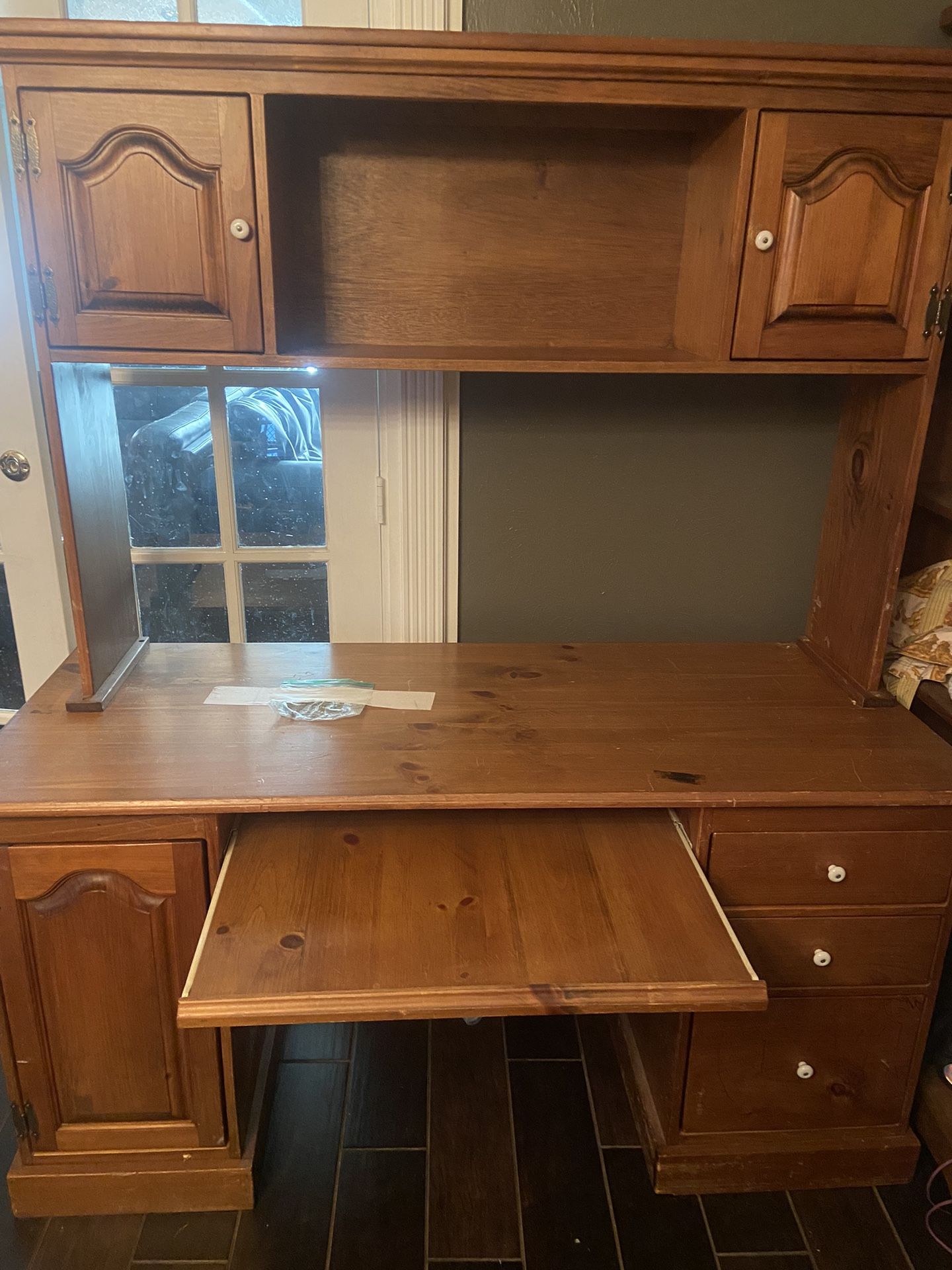 Wooden Desk With Top Hutch 