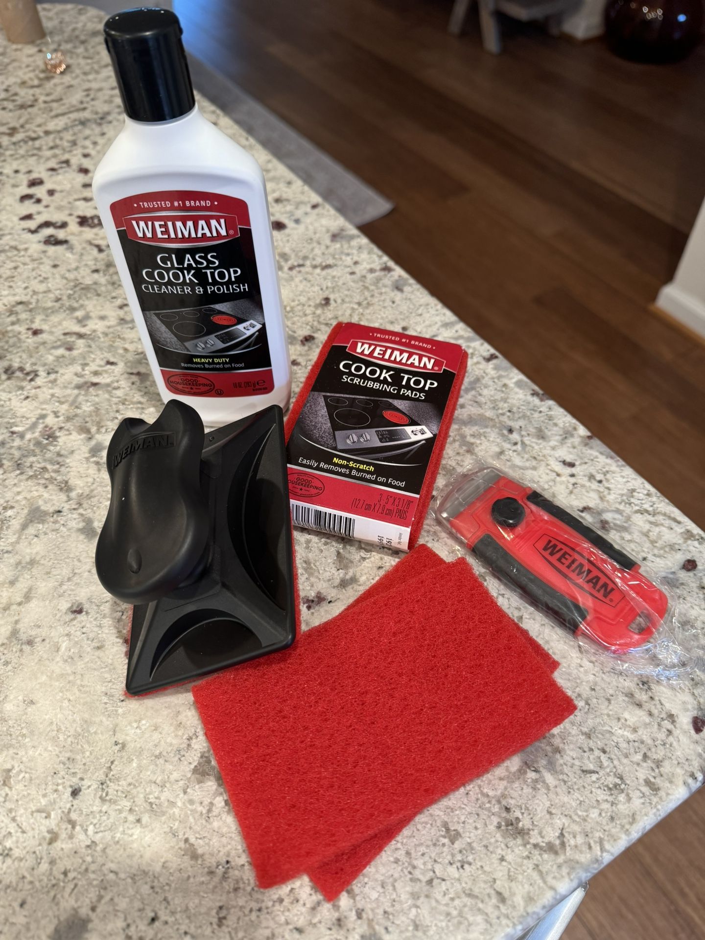 NEW Weiman Glass Stove Cleaner + Pads