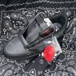 Travis Scott Black Phantom Lows