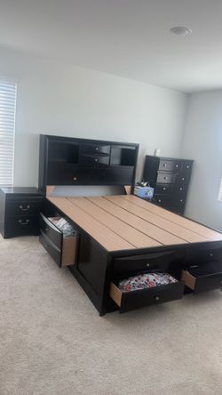 Linda Merlot Queen size Bed for sale