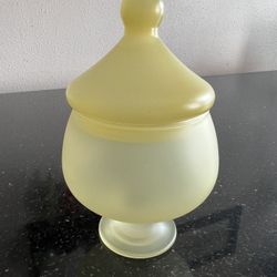 VTG: Yellow Frosted Glass Apothecary Jar 7” Pick Up Only