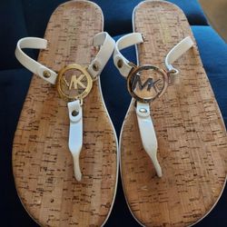 MICHAEL KORS SANDALS USED 1X Size 9