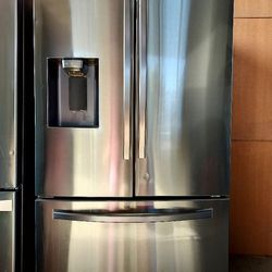 SAMSUNG STAINLESS STEEL FRENCH DOORS REFRIGERATOR 