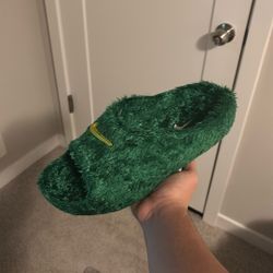 Nike Dot Swoosh Grass Slides 