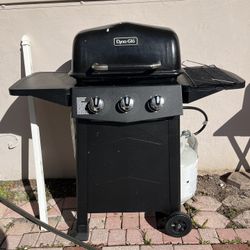 Dyna-Glo propane grill 