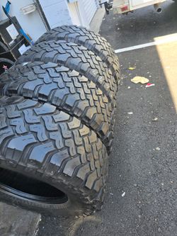 4 used tires LT285 70r17 Falken Wldpeak MT $250.00.
FIRM PRICE,PLEASE DON'T ASK FOR DICOUNT.PRICE IS FIRM
PRECIO FIRME POR FAVOR NO PREGUNTE POR DESCU