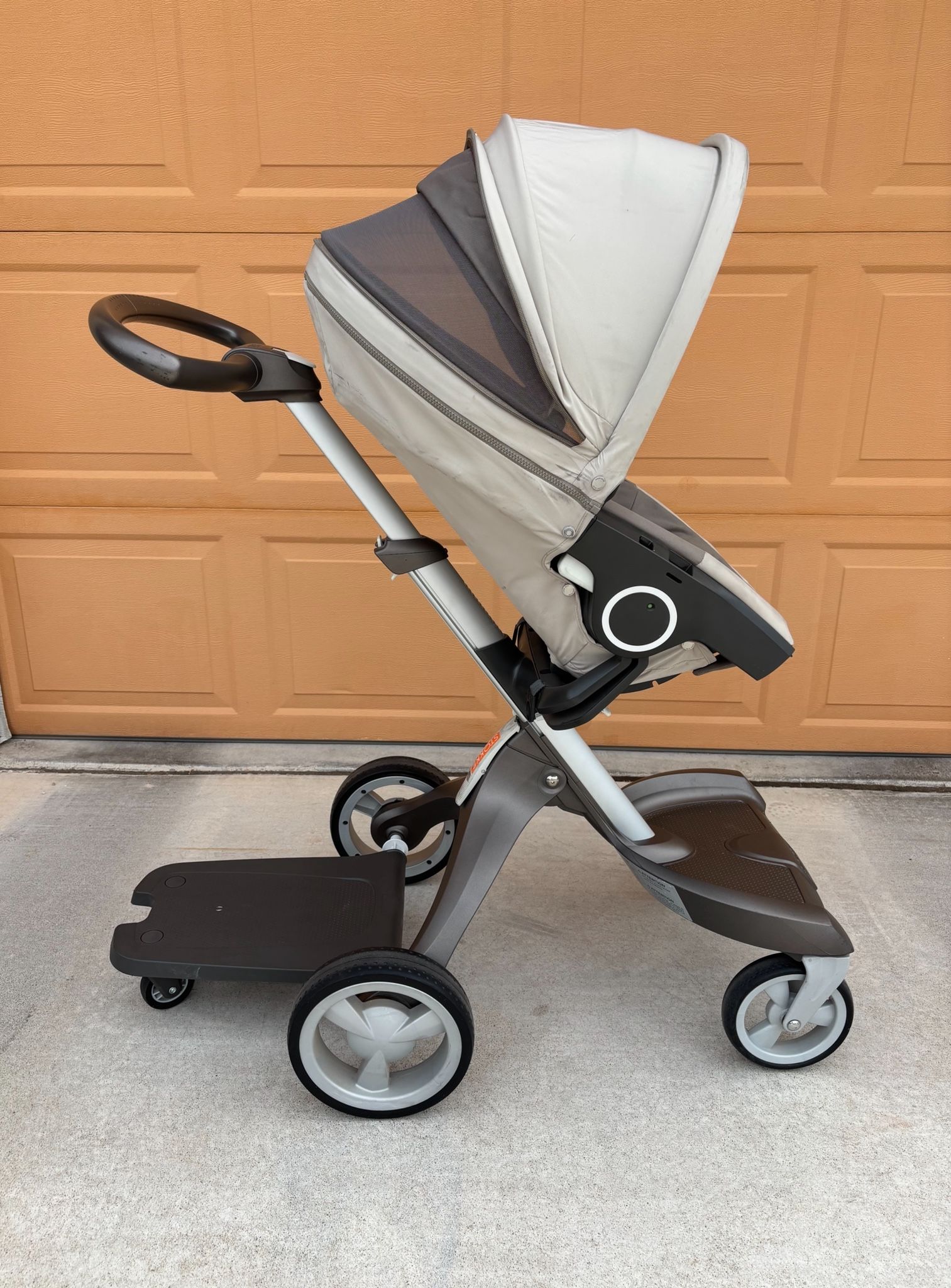 STOKKE SCOOT STROLLER with Rider sibling Board