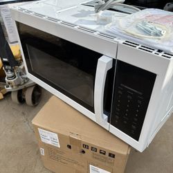 1.7 cu. ft. 1000-Watt Over the Range Microwave in White, microondas campana para cocina