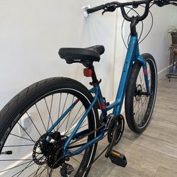 Woman’s Specialized Roll Hybrid Disc Brakes Tuned Ready/Ride