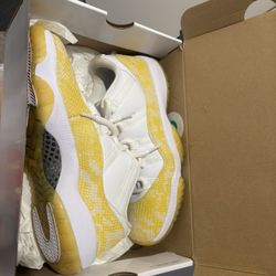 Jordan Retro 11 Yellow Snakeskin 