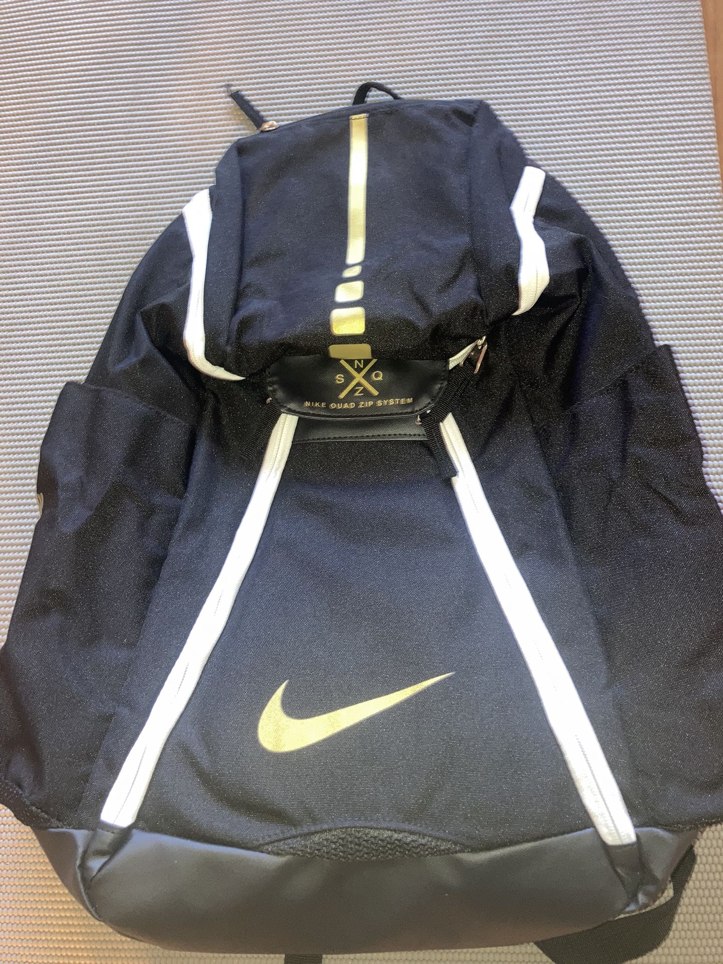 Nike Elite Quadzip Backpack