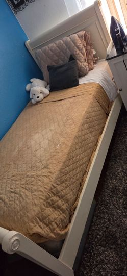 Full bed