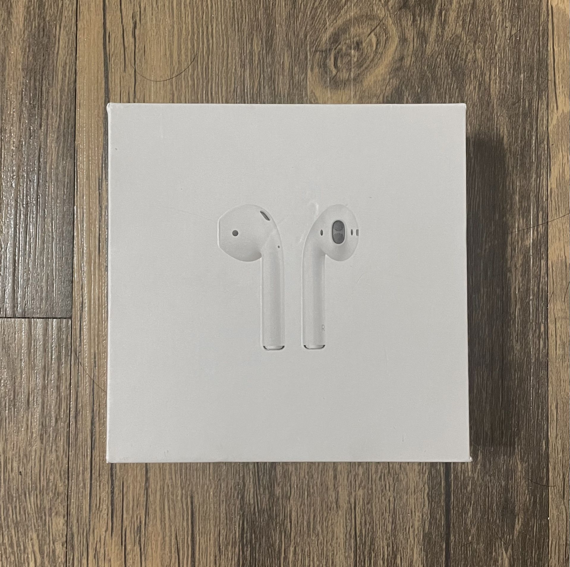 🎧 Apple AirPods (2nd Generation) – Open Box, Never Used – Original Serial & Charger Included
