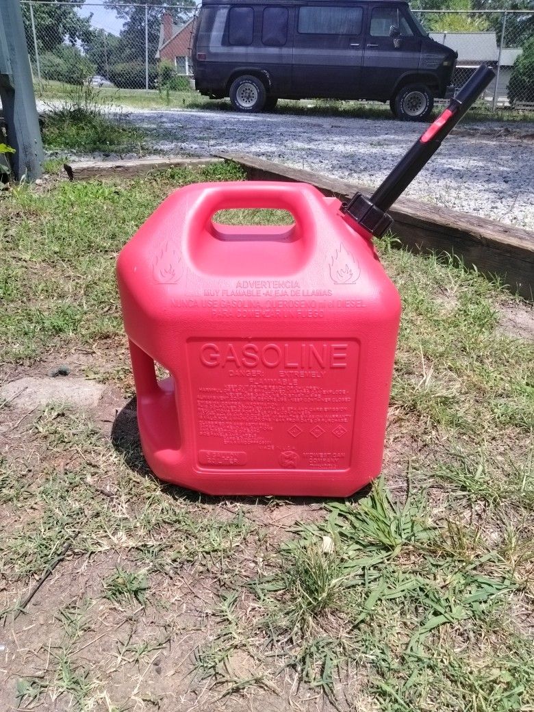 5 Gallon Gas Container