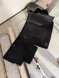 Kia telluride floor mast