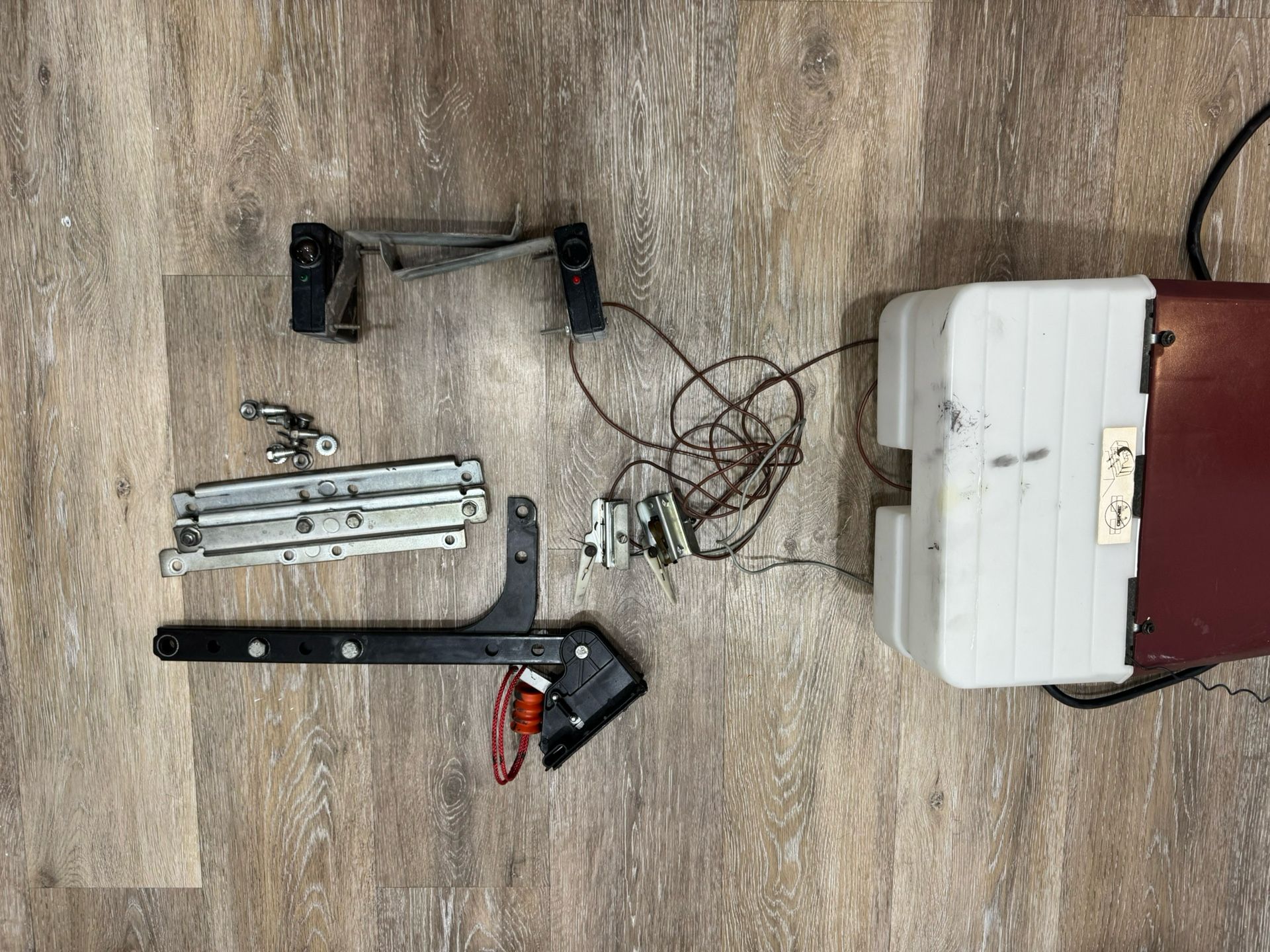 Genie Garage Door Opener Model IS550/A