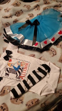 Alice in wonderland outfit for baby