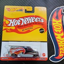 Hot Wheels Premium Classic 1985 Chevy Astro Van Chevrolet