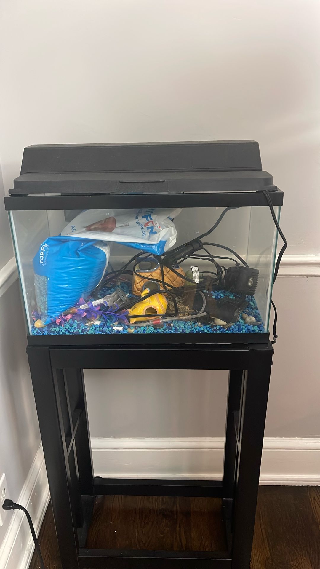 10 Gallon Fish Tank With Stand, Light, Filter, Heater And Pump