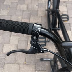 The product in the image is a Sunday Model C 24" BMX bike.  Frame: Hi-tensile steel frame with a chromoly downtube and a 22-inch top tube.  Wheels: 24