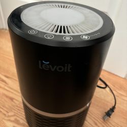 Levoit HEPA Air Purifier - Like New & Super Quiet!