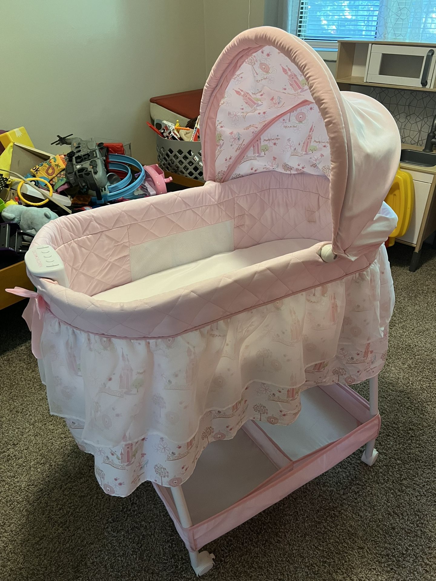 Delta Princess Bassinet 