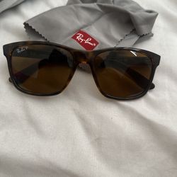Ray Ban