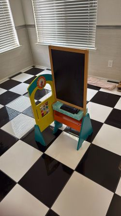Children’s Chalk Board 