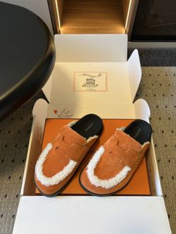 New LV women's shoes – all sizes available
