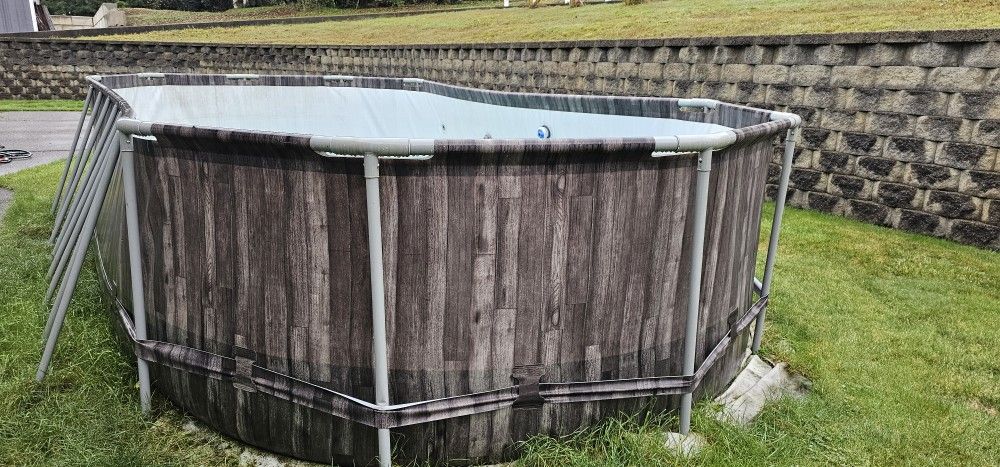 Bestway Above Ground Pool